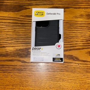 Otter Box Defender Series Pro- iPhone 12/13 Pro Max